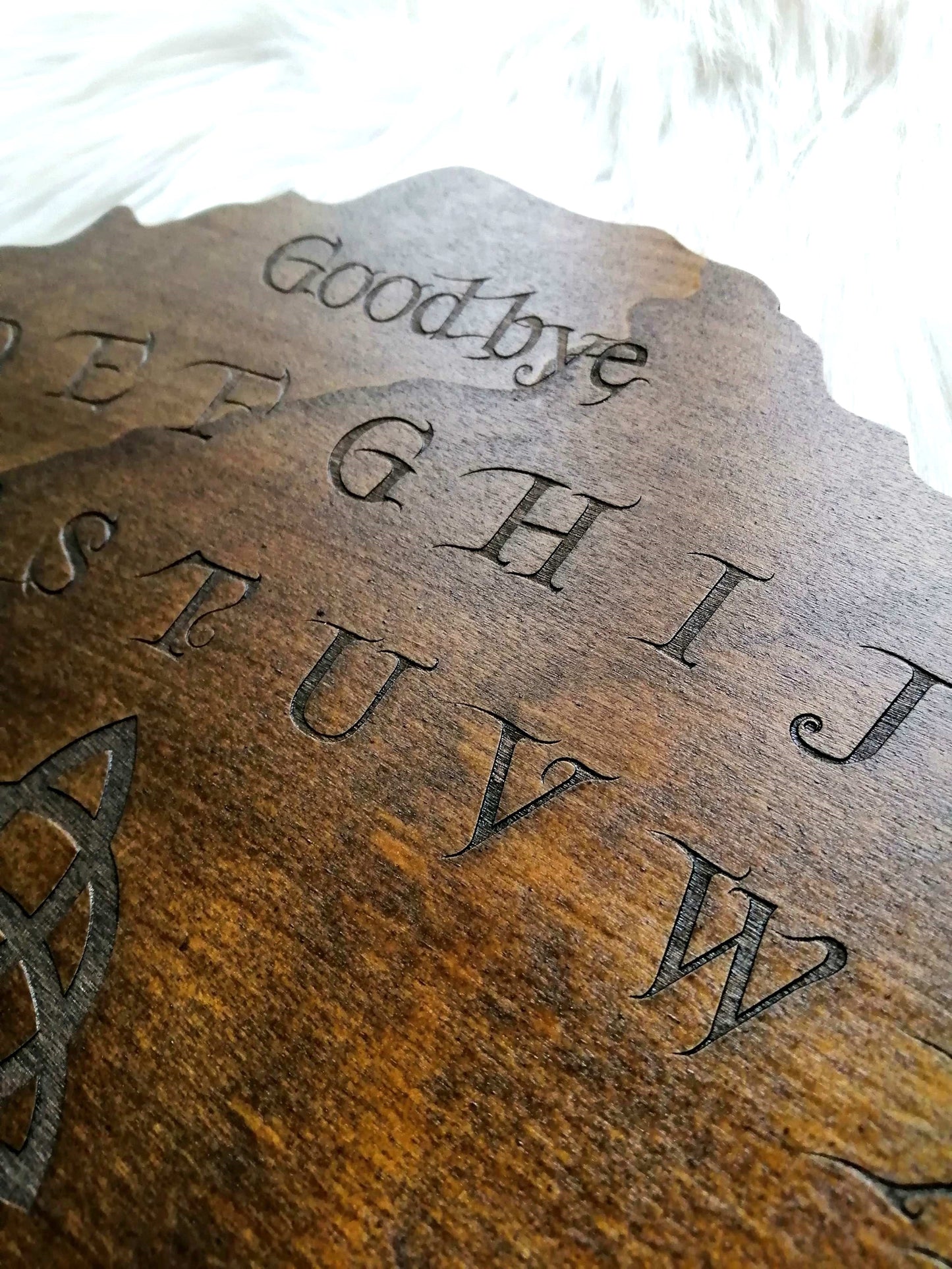 Planche Ouija Artisanale en Bois - Grand Format, Divination Ésotérique et Décoration Mystique