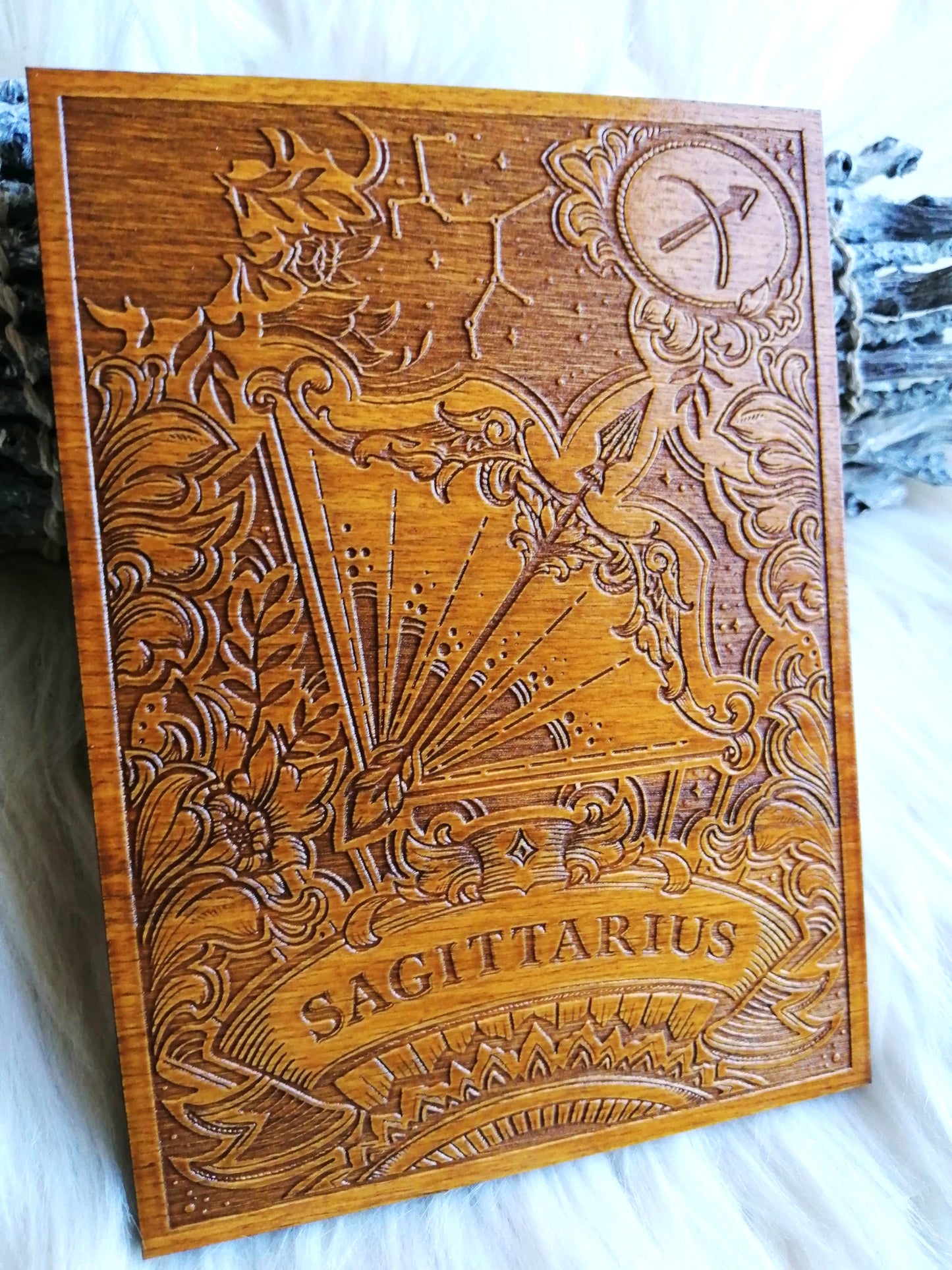 ♒ Signe du Zodiaque – Gravure Artisanale en Bois, Décoration Astrologique Unique