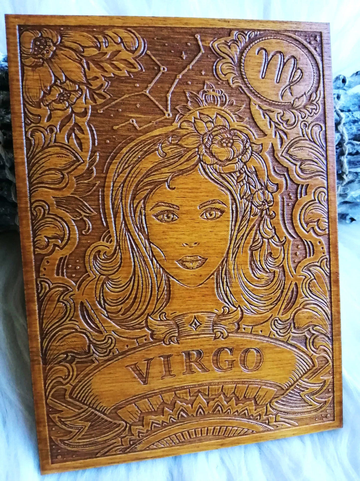 ♒ Signe du Zodiaque – Gravure Artisanale en Bois, Décoration Astrologique Unique