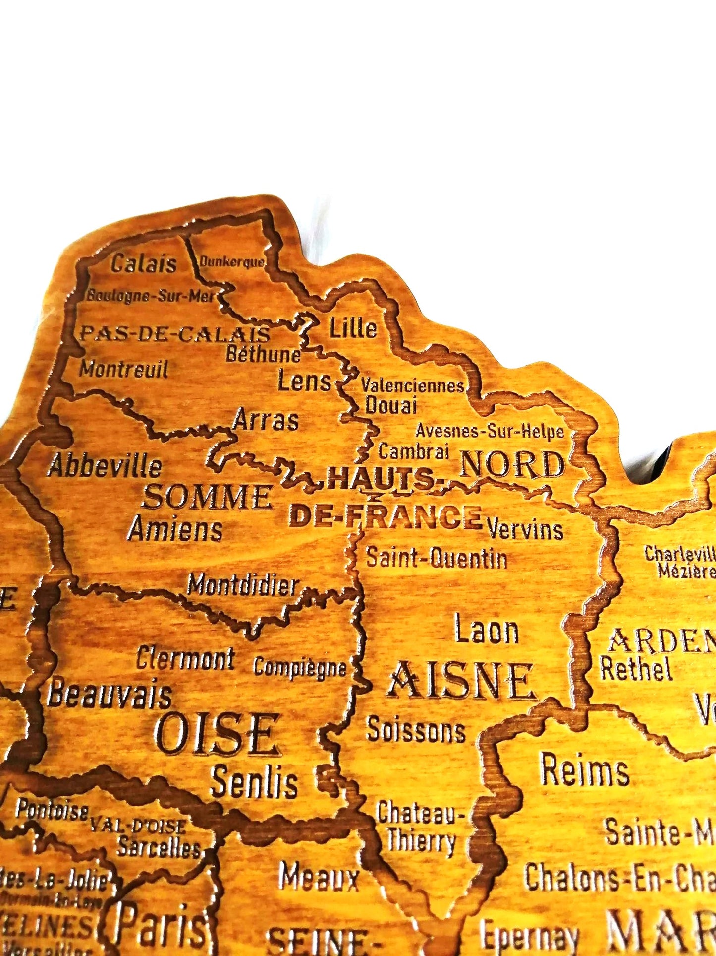 Carte de France en Gravure sur Bois - Décoration Artisanale Unique, Accessoire Rustique pour Votre Intérieur
