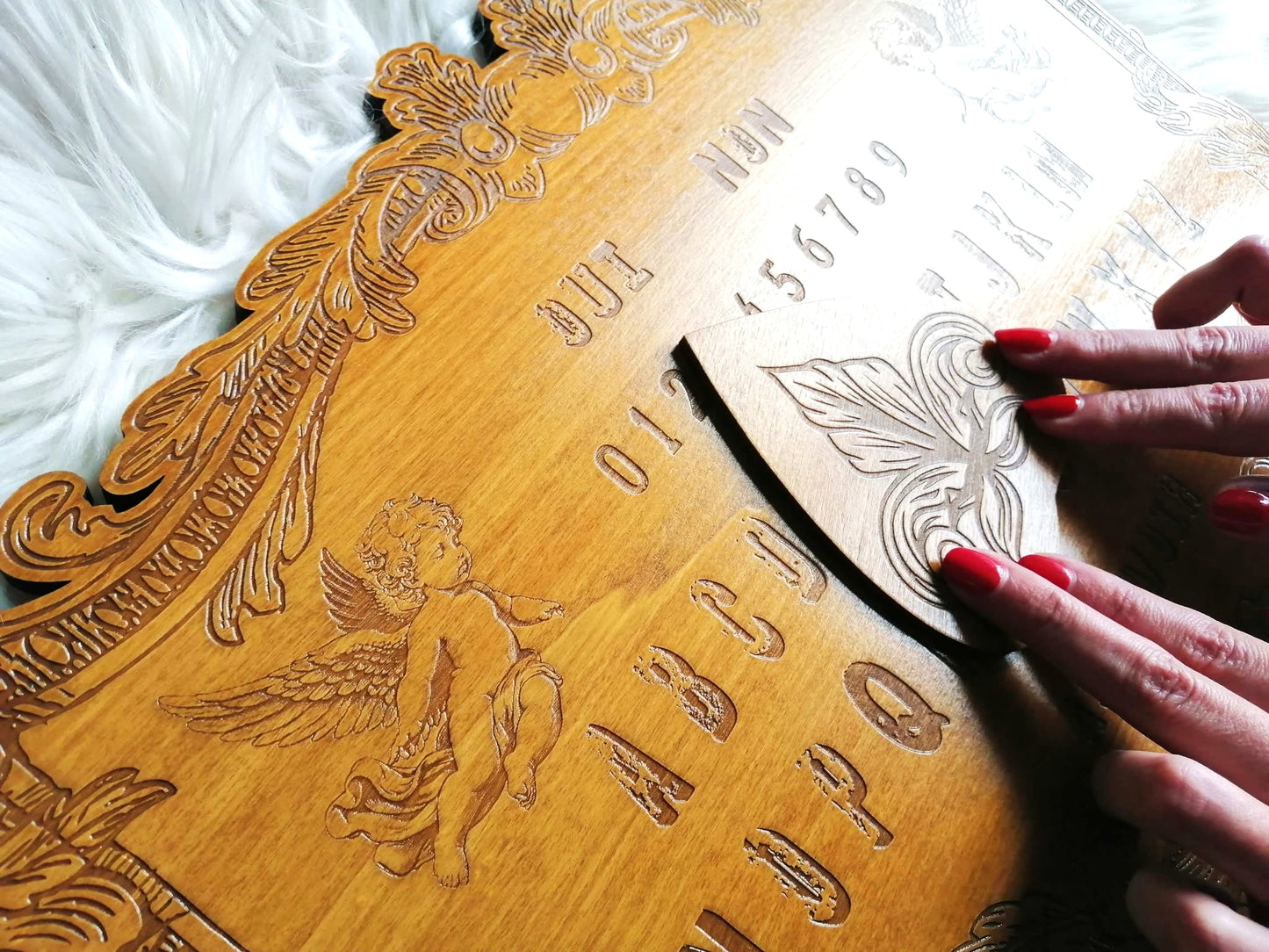 Planche Ouija Chérubin Wicca – Bois Gravé | Spiritisme & Ésotérisme