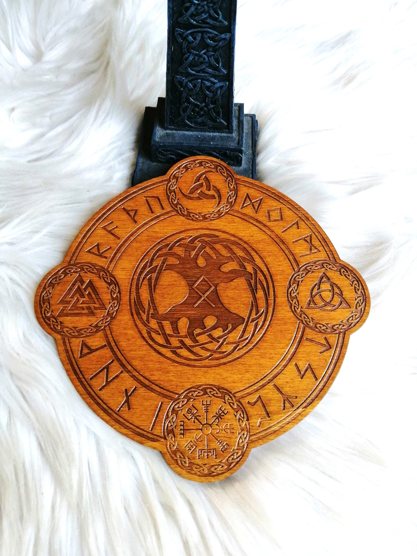 Yggdrasil, planche de divination