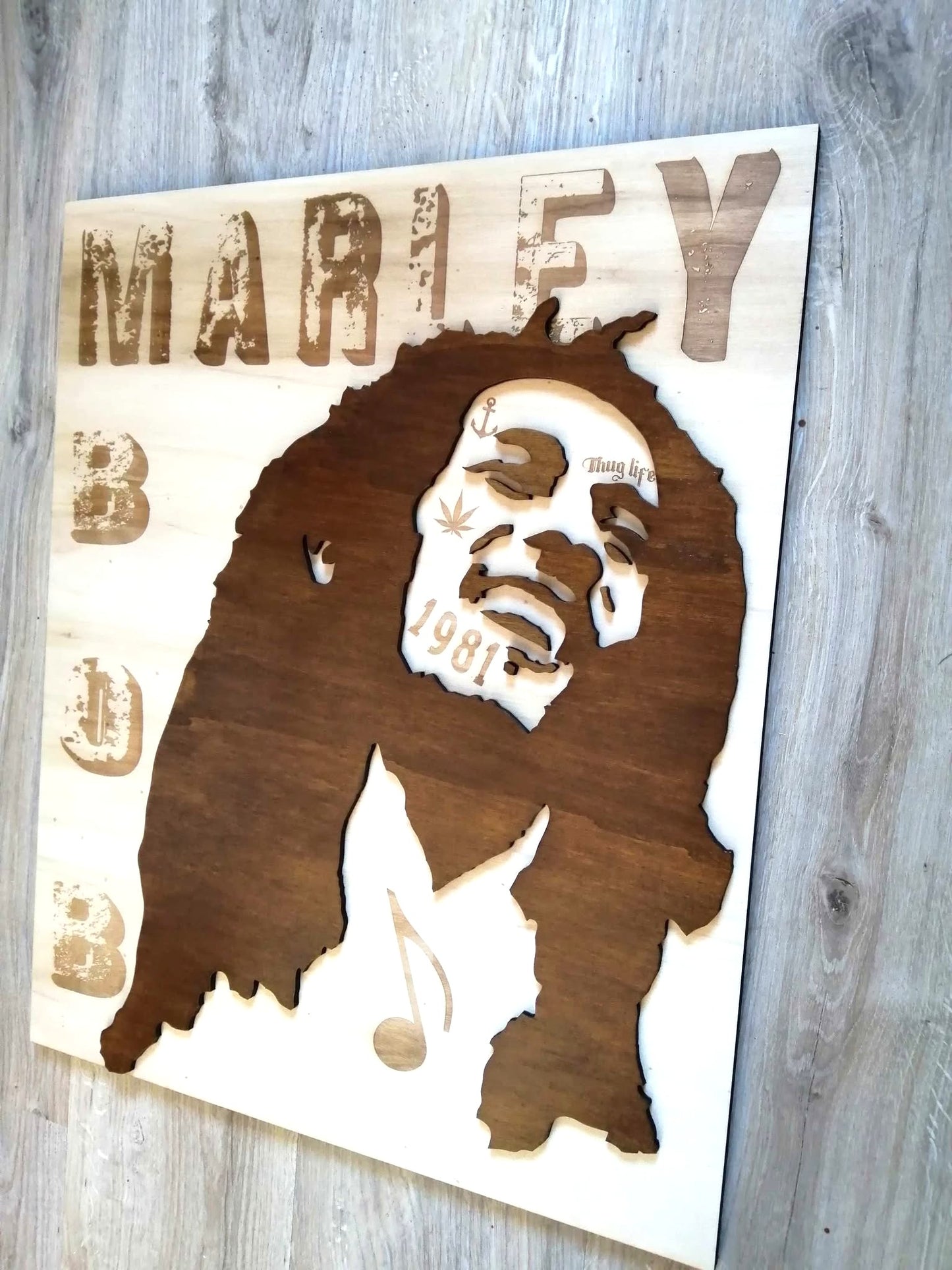 Tableau en bois de Bob Marley style street art - Décoration murale pour amateurs de musique et d'art urbain