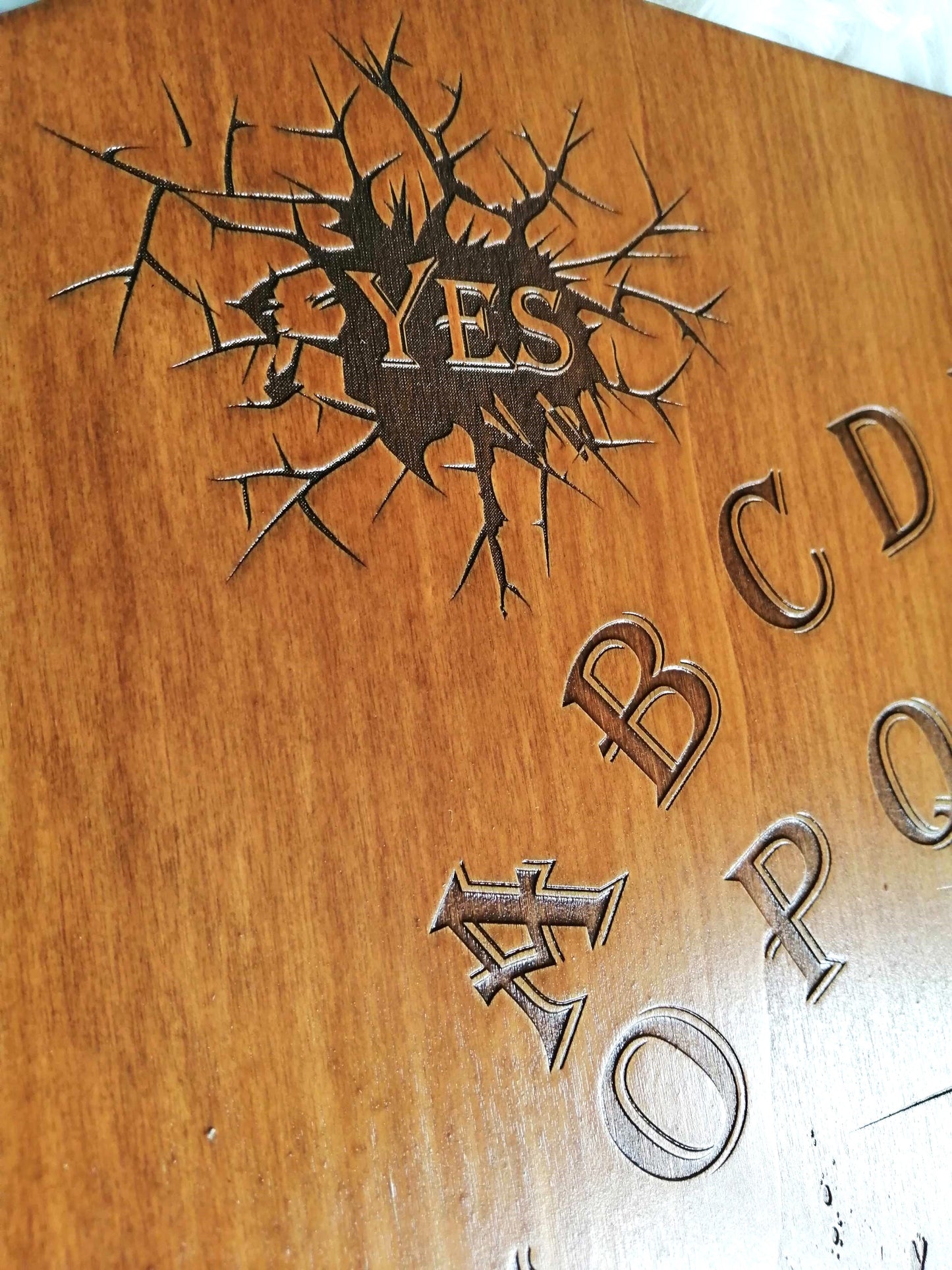 Planche Ouija L'Exorciste Artisanale - Grand Format en Bois, Divination et Décoration Ésotérique Mystique