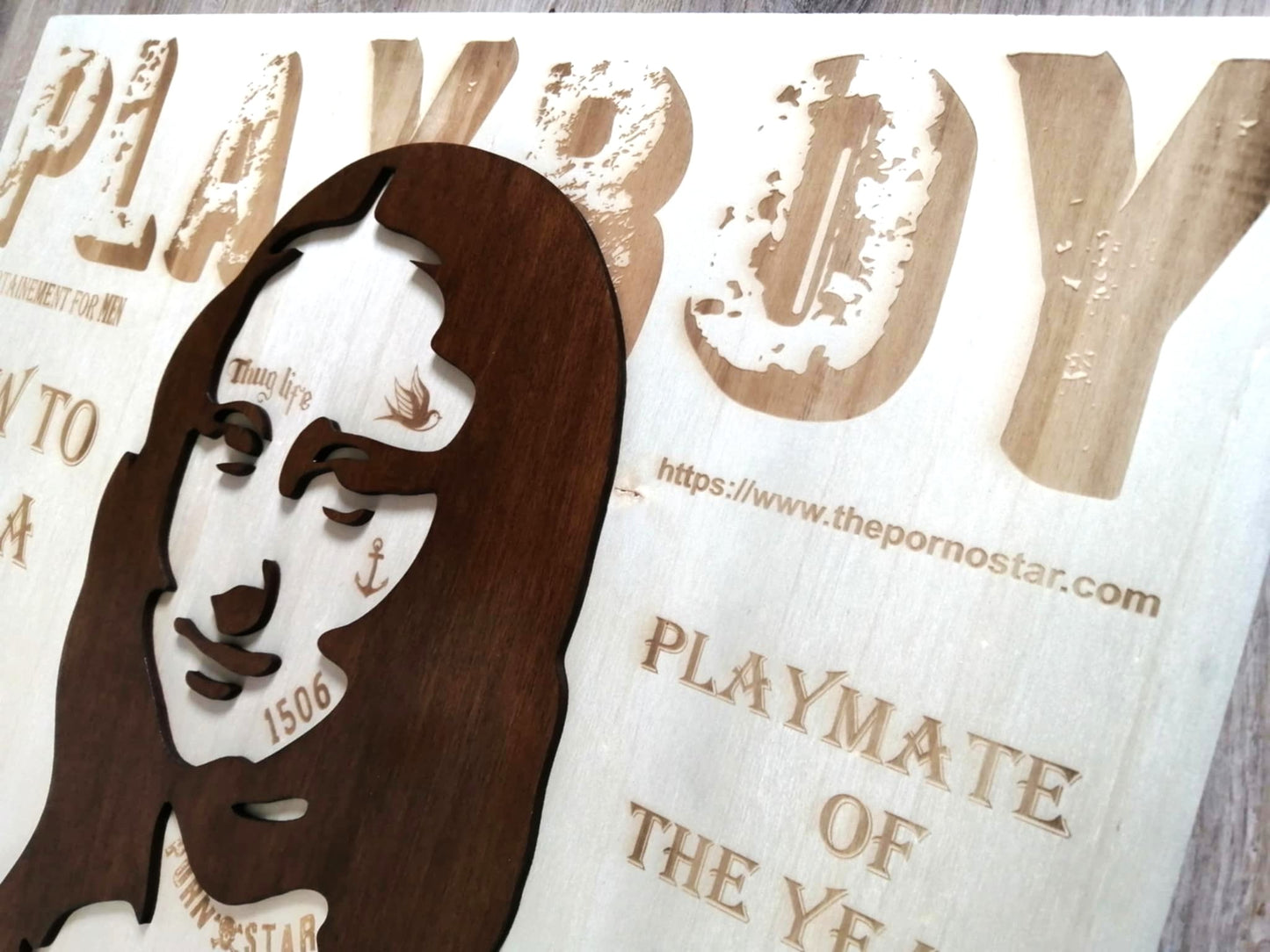 Portrait en bois gravé à la main, Joconde contemporaine