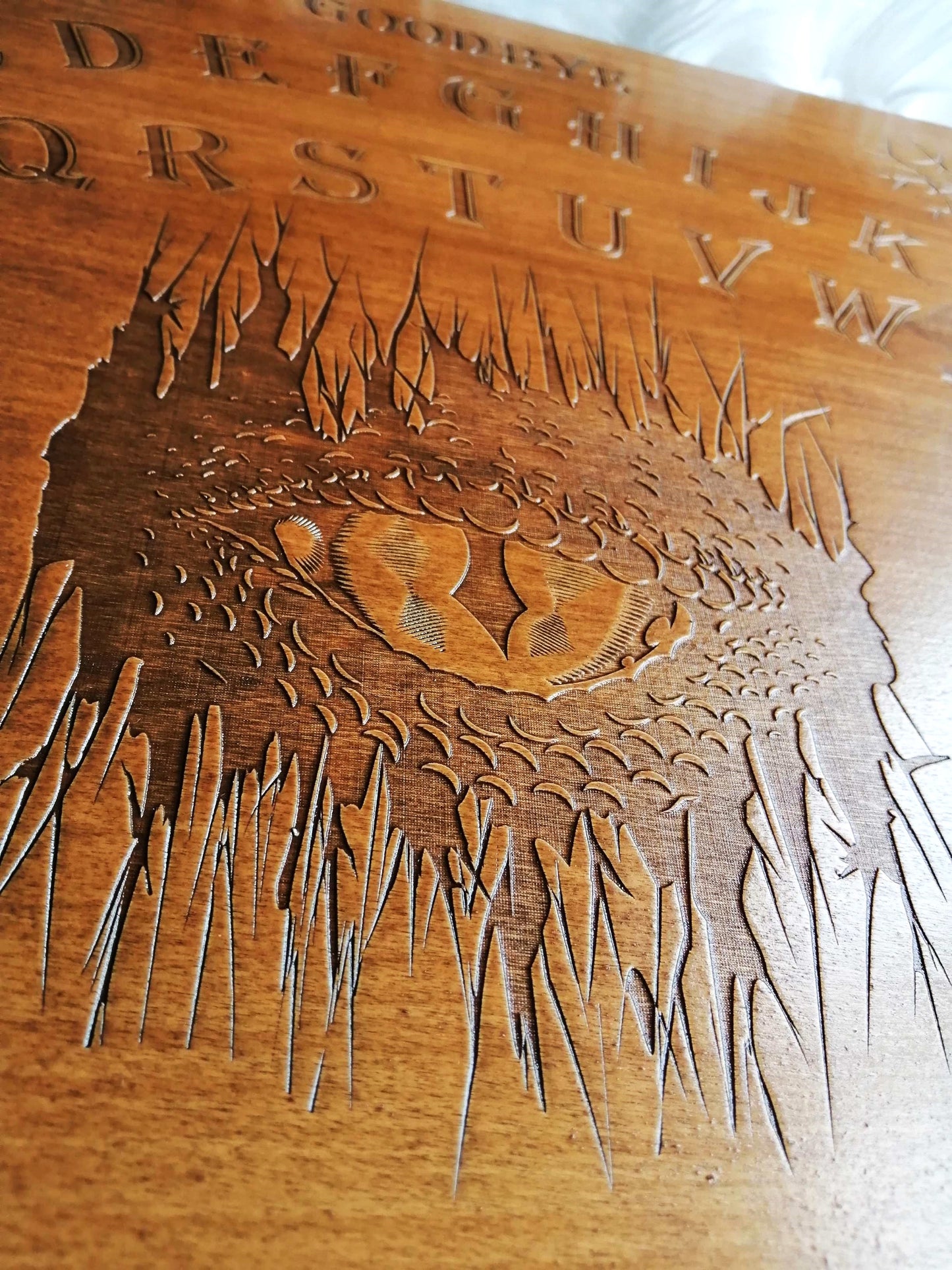 Planche Ouija 'I See You' Artisanale - Grand Format en Bois, Divination et Décoration Mystique Unique