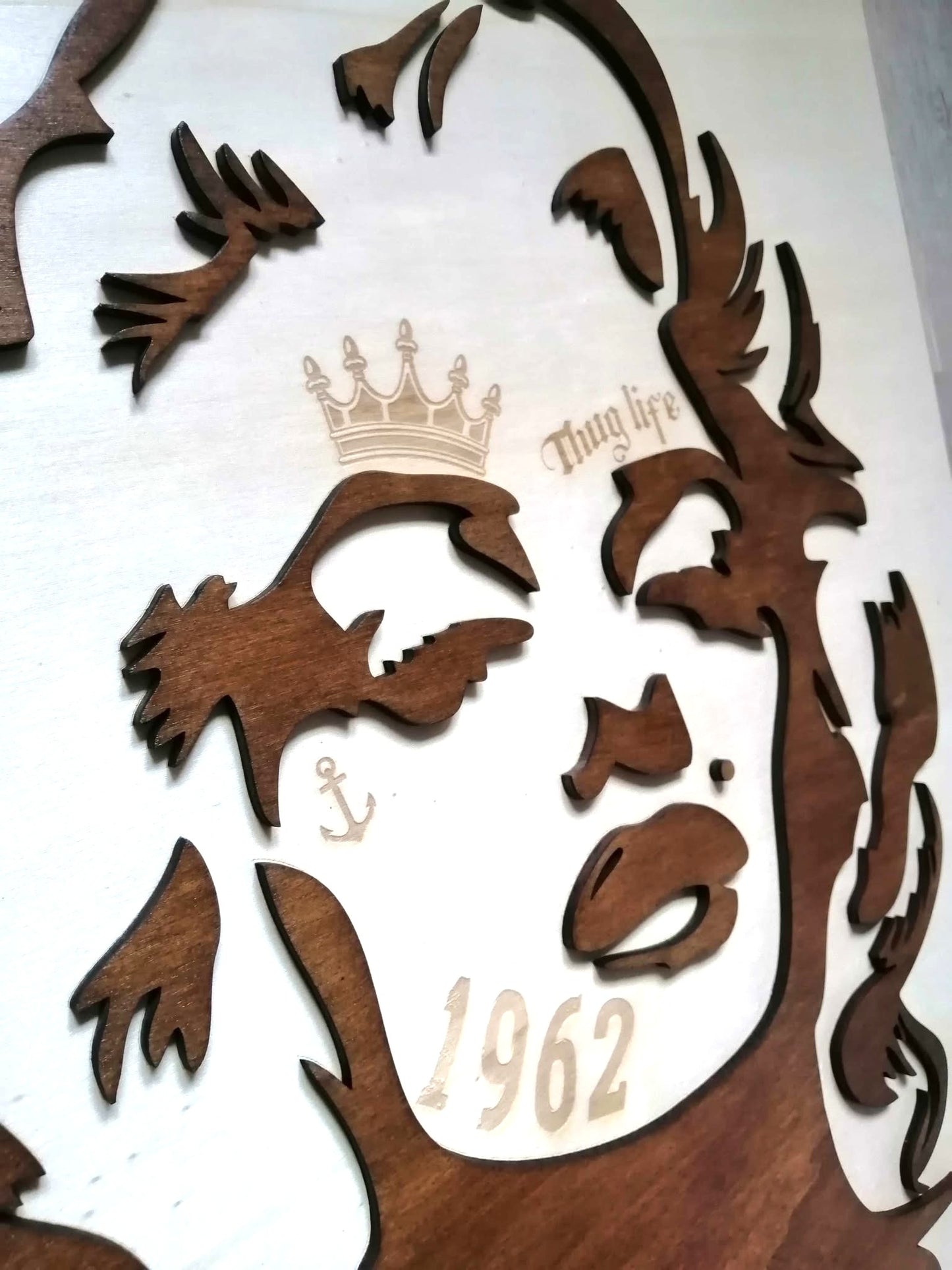 Tableau mural Marilyn Monroe en bois gravé - Idéal pour une décoration chic inspirée du cinéma hollywoodien