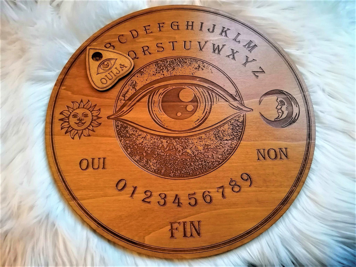 Planche Ouija 'Watch Me' Artisanale - Grand Format en Bois, Divination et Décoration Mystique Unique
