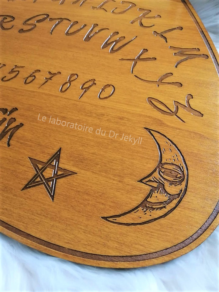 Planche Ouija The Witch Artisanale - Grand Format en Bois, Divination et Décoration Mystique Unique