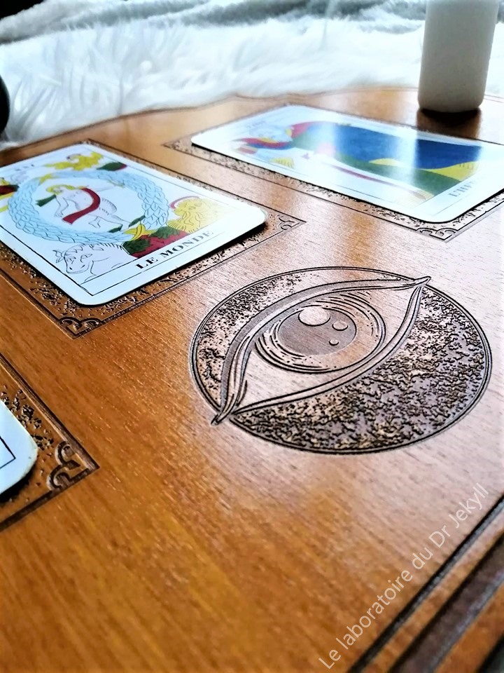 Planche de cartomancie "3 cartes" (Tarot de Marseille)