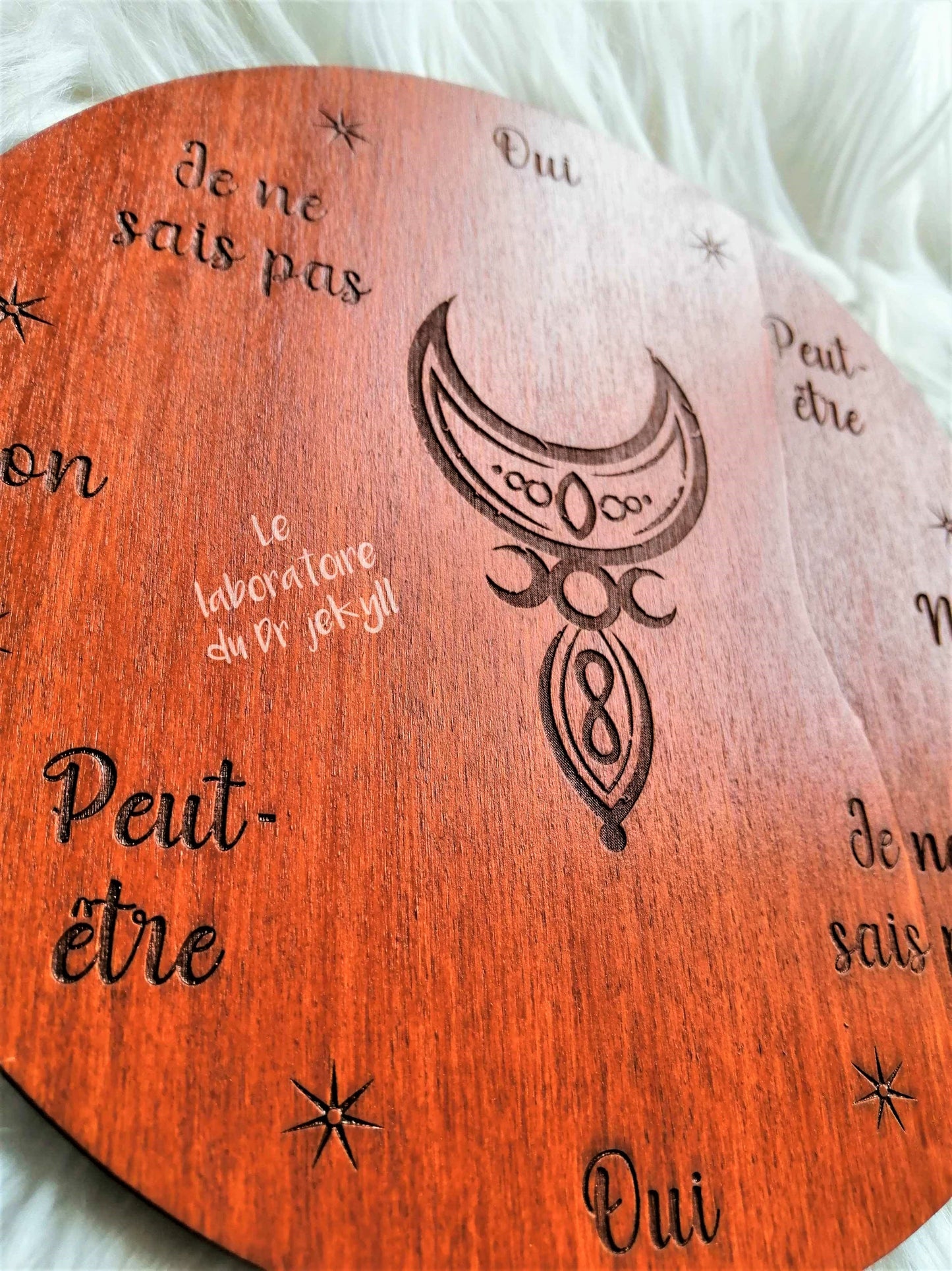 🌙 Planche de Radiesthésie Lune Mystique – Outil Artisanale pour Pendule et Divination Spirituelle