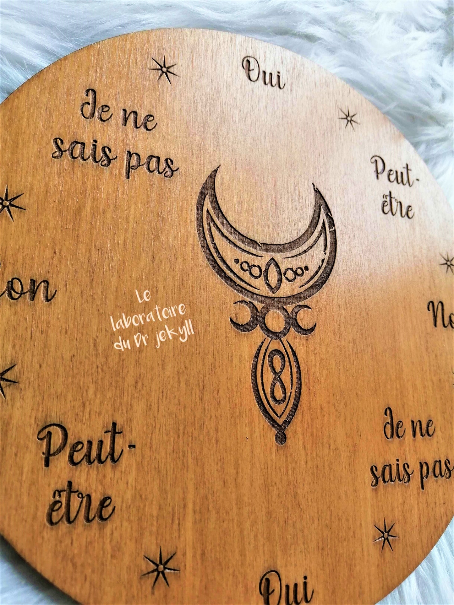 🌙 Planche de Radiesthésie Lune Mystique – Outil Artisanale pour Pendule et Divination Spirituelle