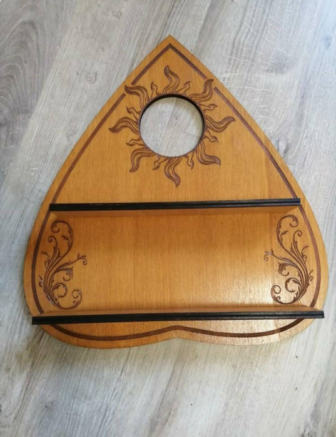 Etagère goutte Ouija