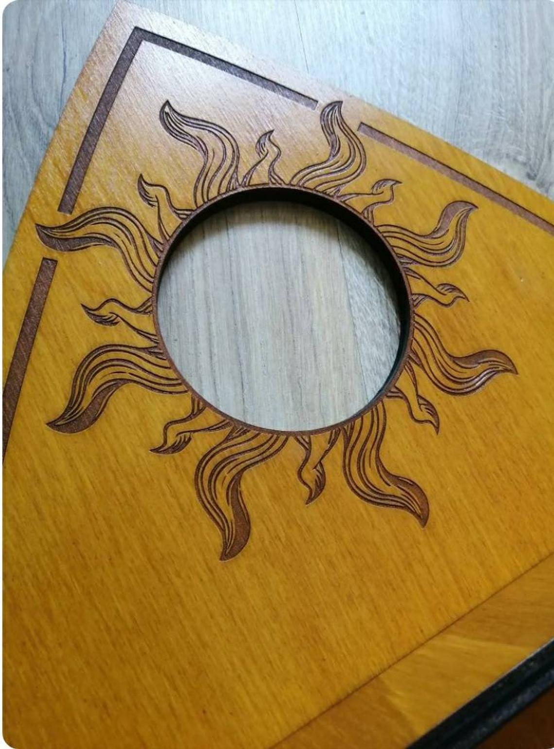 Etagère goutte Ouija