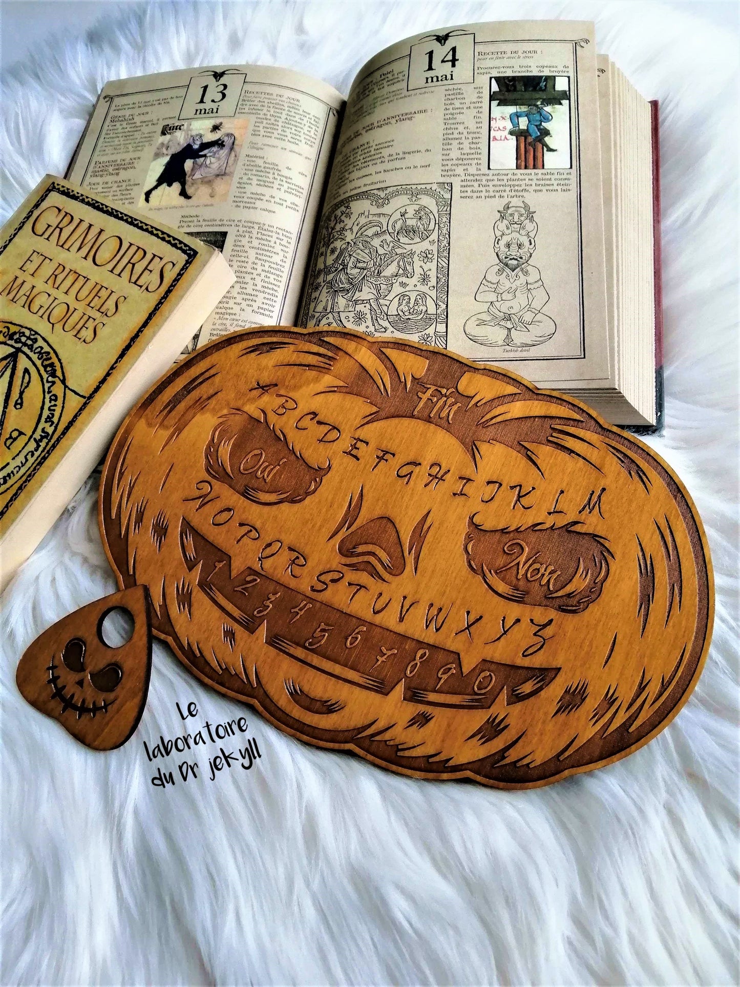 Planche Ouija Pumpkin Citrouille Artisanale - Grand Format, Bois de Qualité, Divination et Décoration Mystique d'Halloween