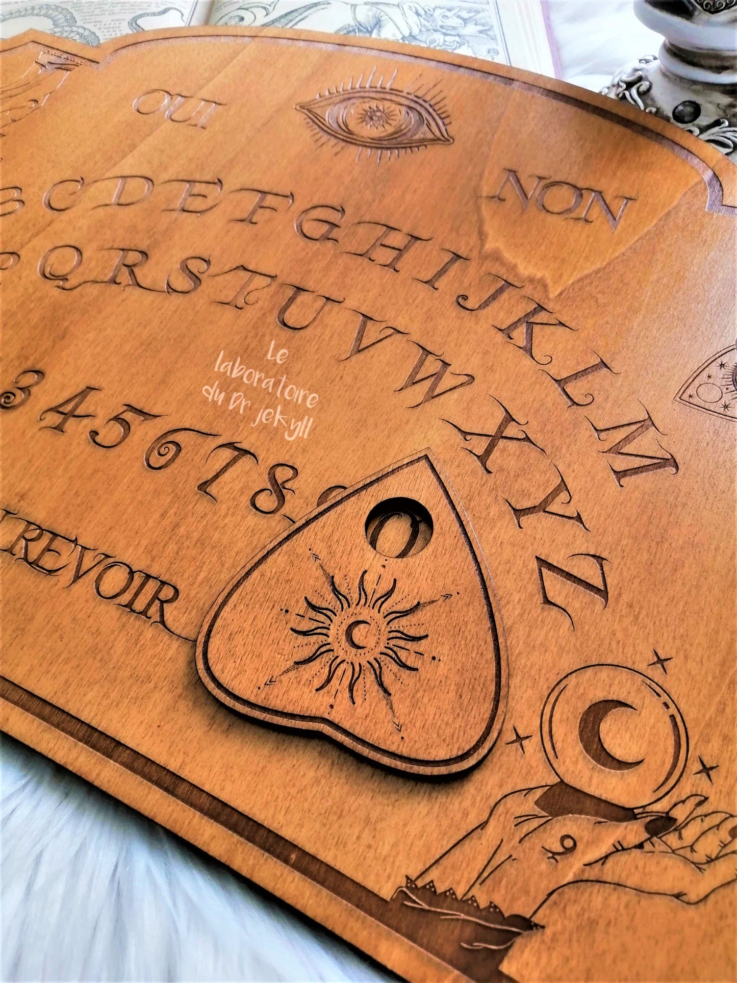 Planche Ouija Mystique Artisanale - Grand Format en Bois, Divination et Décoration Ésotérique Unique