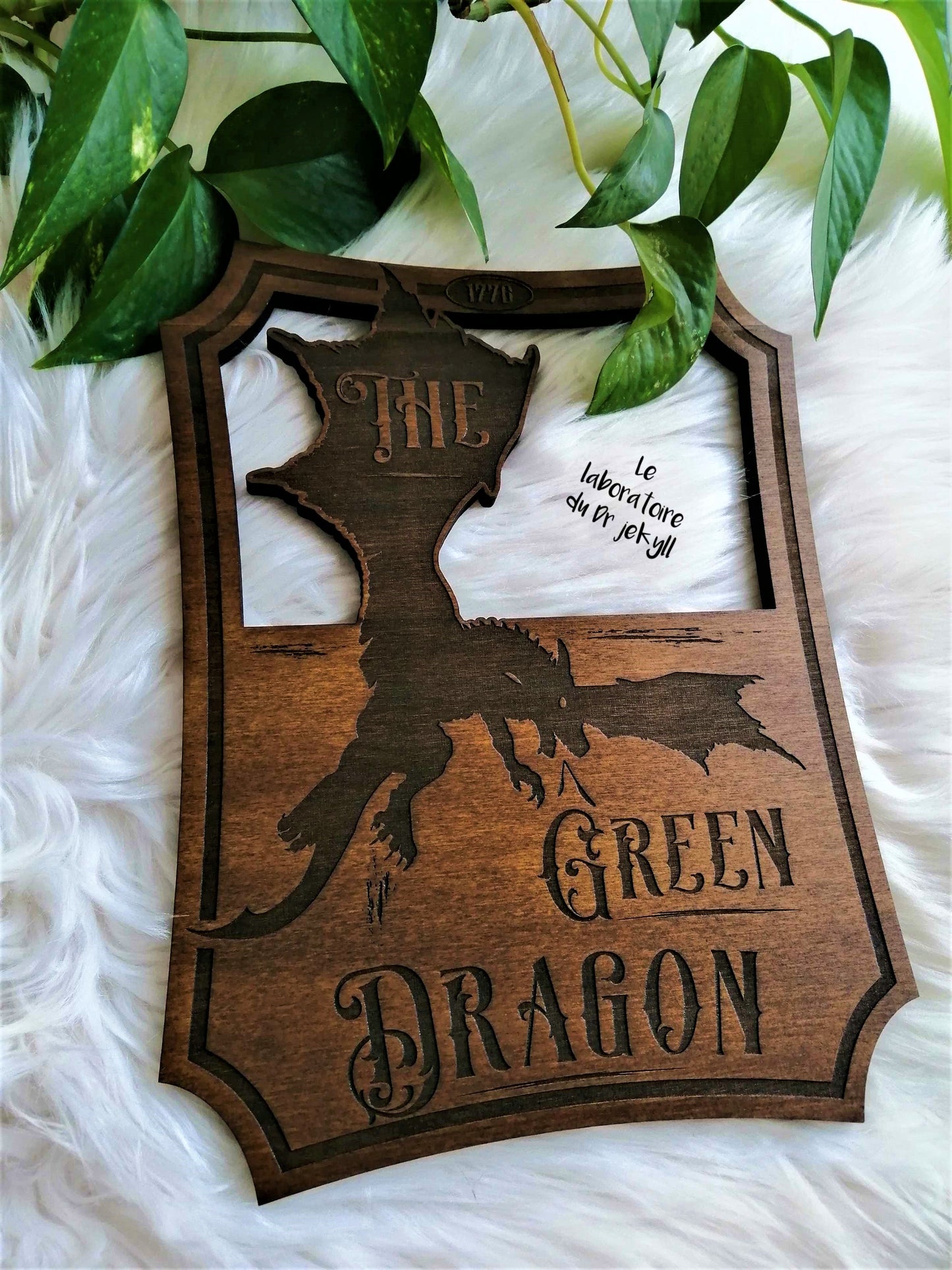 🐉 The Green Dragon - Le Dragon Vert | Gravure en Bois Artisanale, Décoration Unique