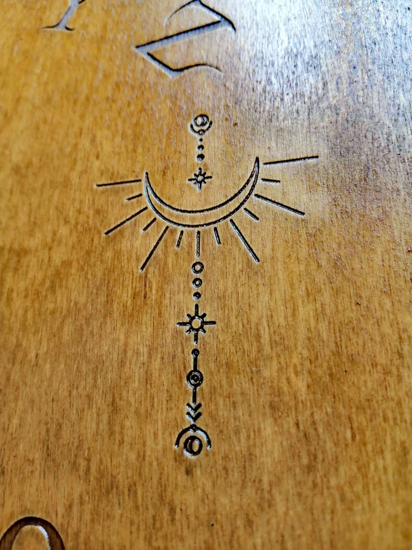 Planche Ouija Chrysalide Artisanale - Grand Format en Bois, Divination et Décoration Ésotérique Mystique