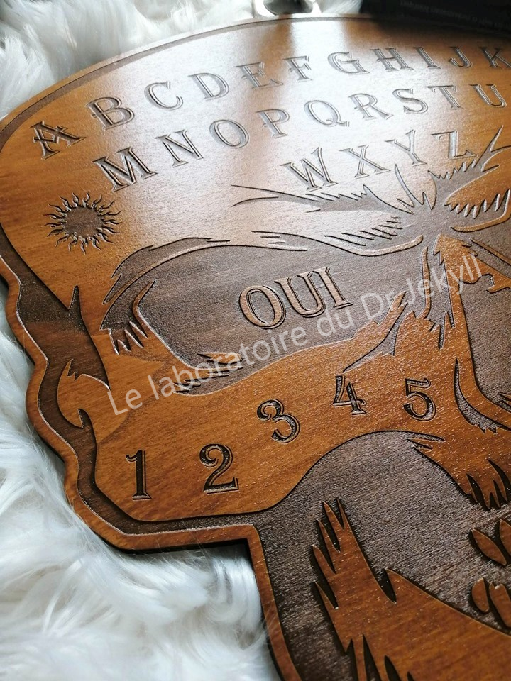 Planche Ouija Skull Artisanale - Grand Format en Bois, Divination et Décoration Mystique Unique