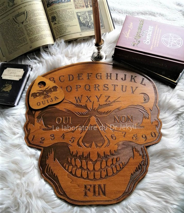 Planche Ouija Skull Artisanale - Grand Format en Bois, Divination et Décoration Mystique Unique