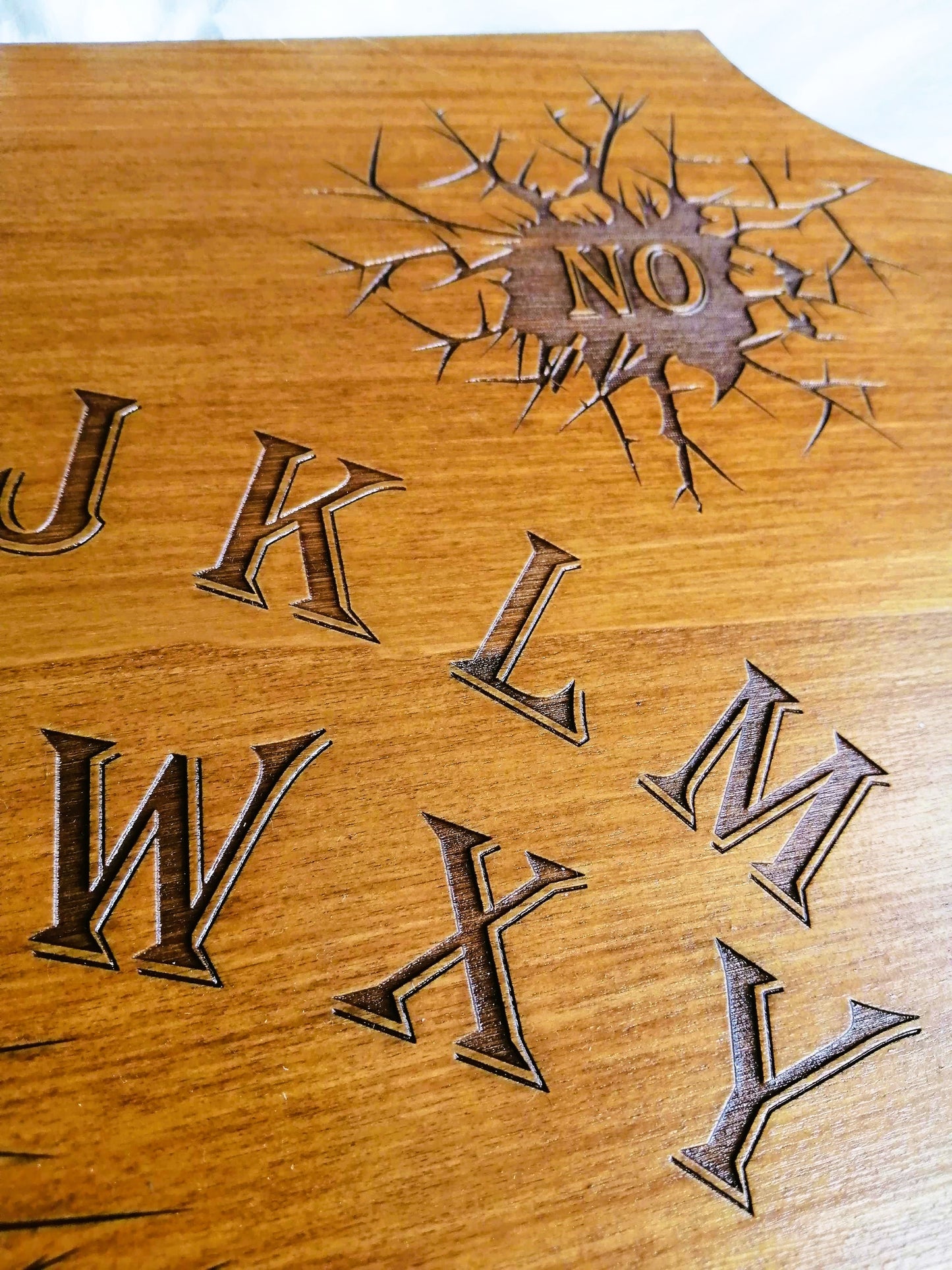 Planche Ouija Pazuzu Artisanale - Grand Format, Bois de Qualité, Divination ésotérique Inspirée de l'Exorciste